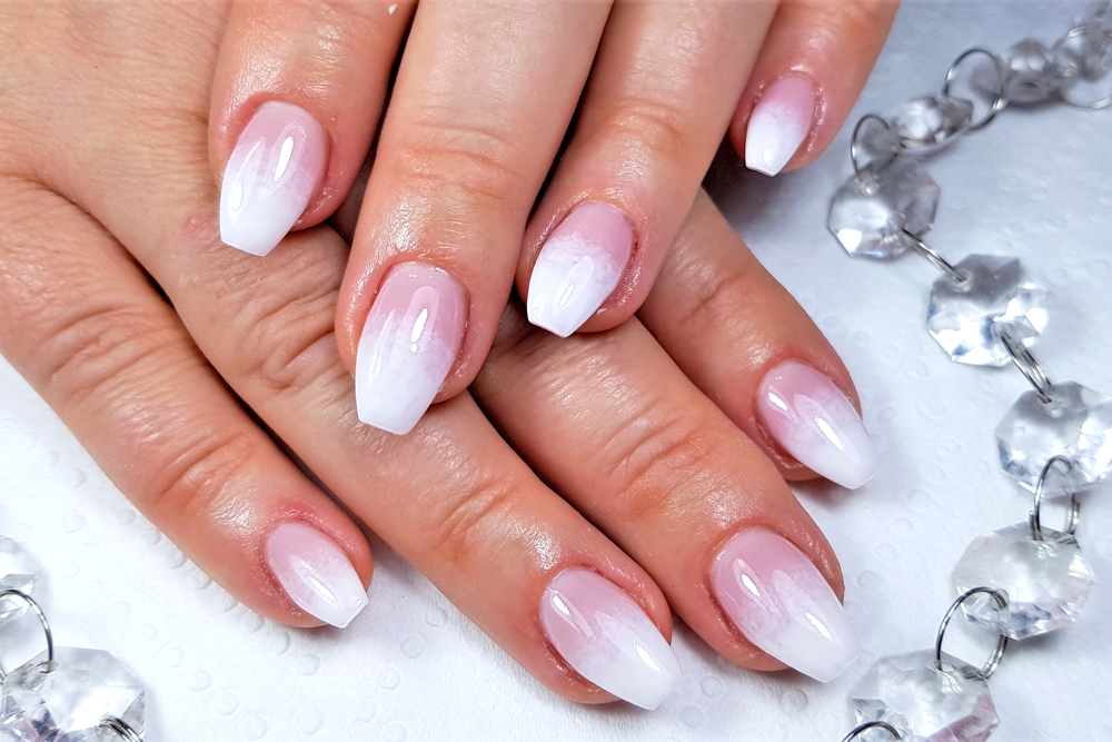 Ombré Nail Design: The Hottest Trend You Need to Try Now!