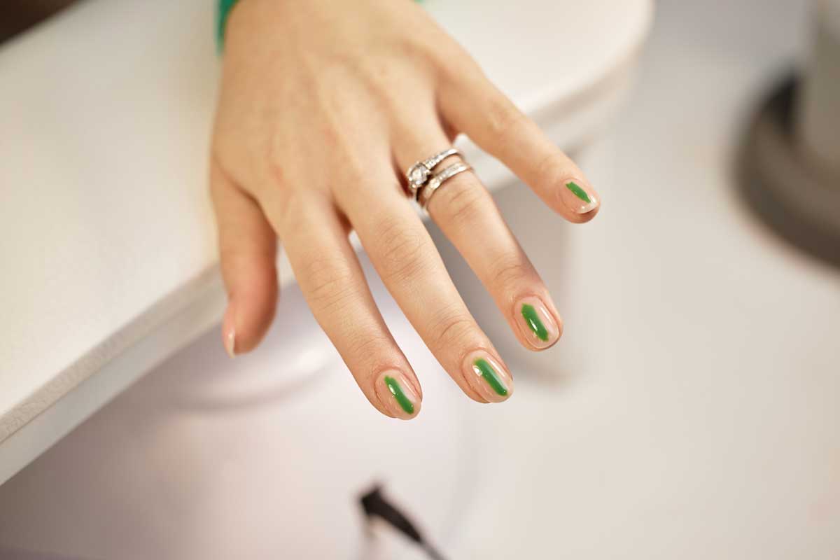 womans neat manicure for springtime