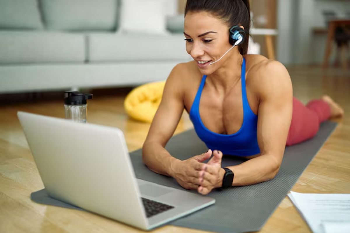 What Are the Key Considerations When Choosing an Online Personal Trainer?
