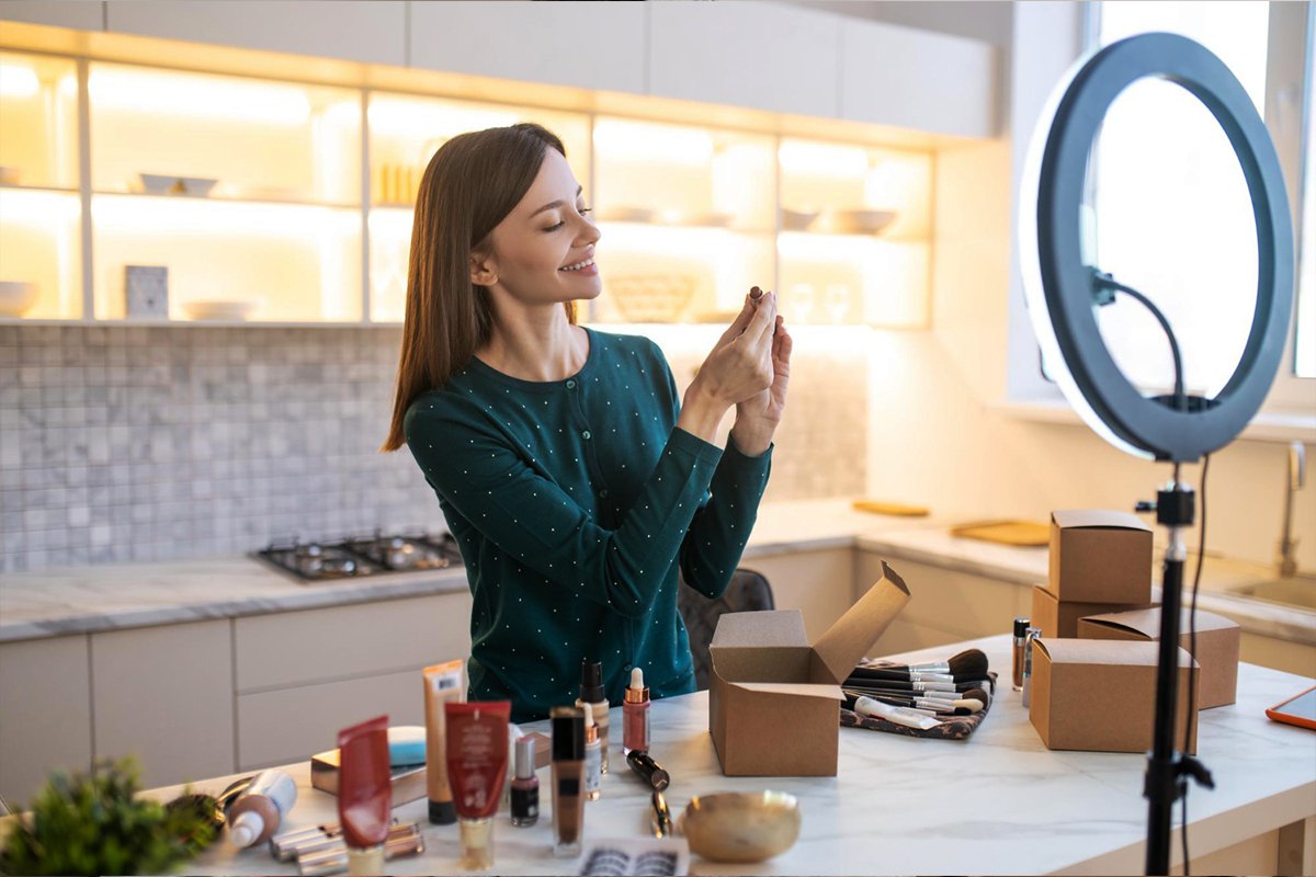 Embracing Wellness Trends: Transforming Personal Care in the Cosmetic Industry