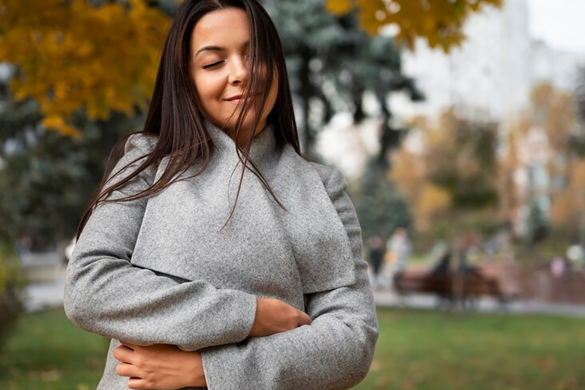 Is There a Lower Life Satisfaction Among Those Who Live Alone?