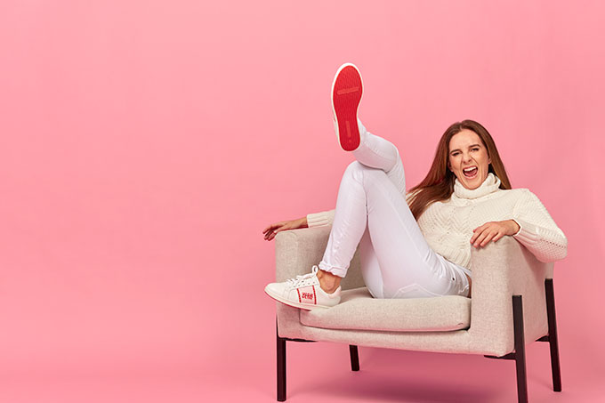 Meet Lisa Messenger – best-selling author, speaker, businessperson, girl boss. She’s also the vibrant, game-changing founder and CEO of Collective Hub, an international multimedia business and lifestyle platform.