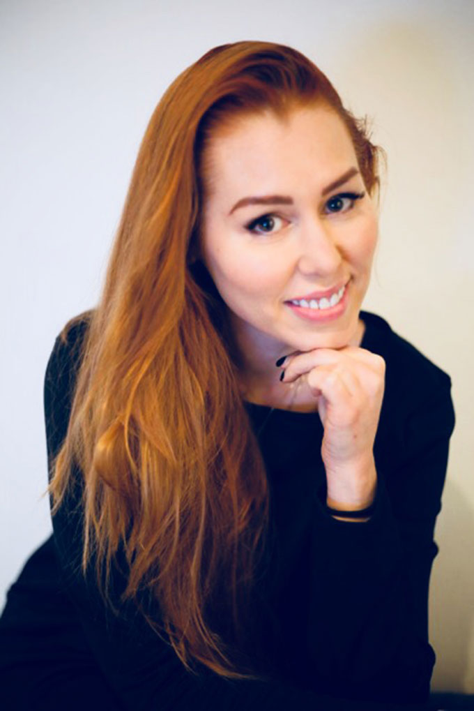 Eyebrow Expert Svetlana Burckhardt has made it her mission to empower women by giving them great eyebrows along with training up passionate talents in the beauty industry. In this exclusive interview with Fashion Weekly, she gives us an insight into how she turned her struggle of finding a job into building a legacy and finding happiness and success. 